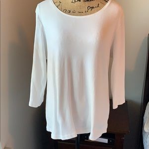 ***Last Chance*** White 3/4 Sleeve Top